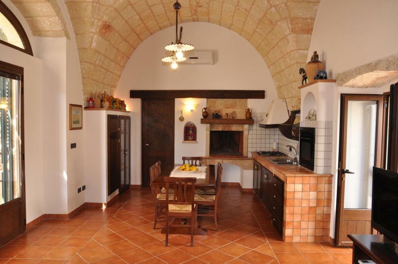 Villa Emanuel Alessano Esterno foto