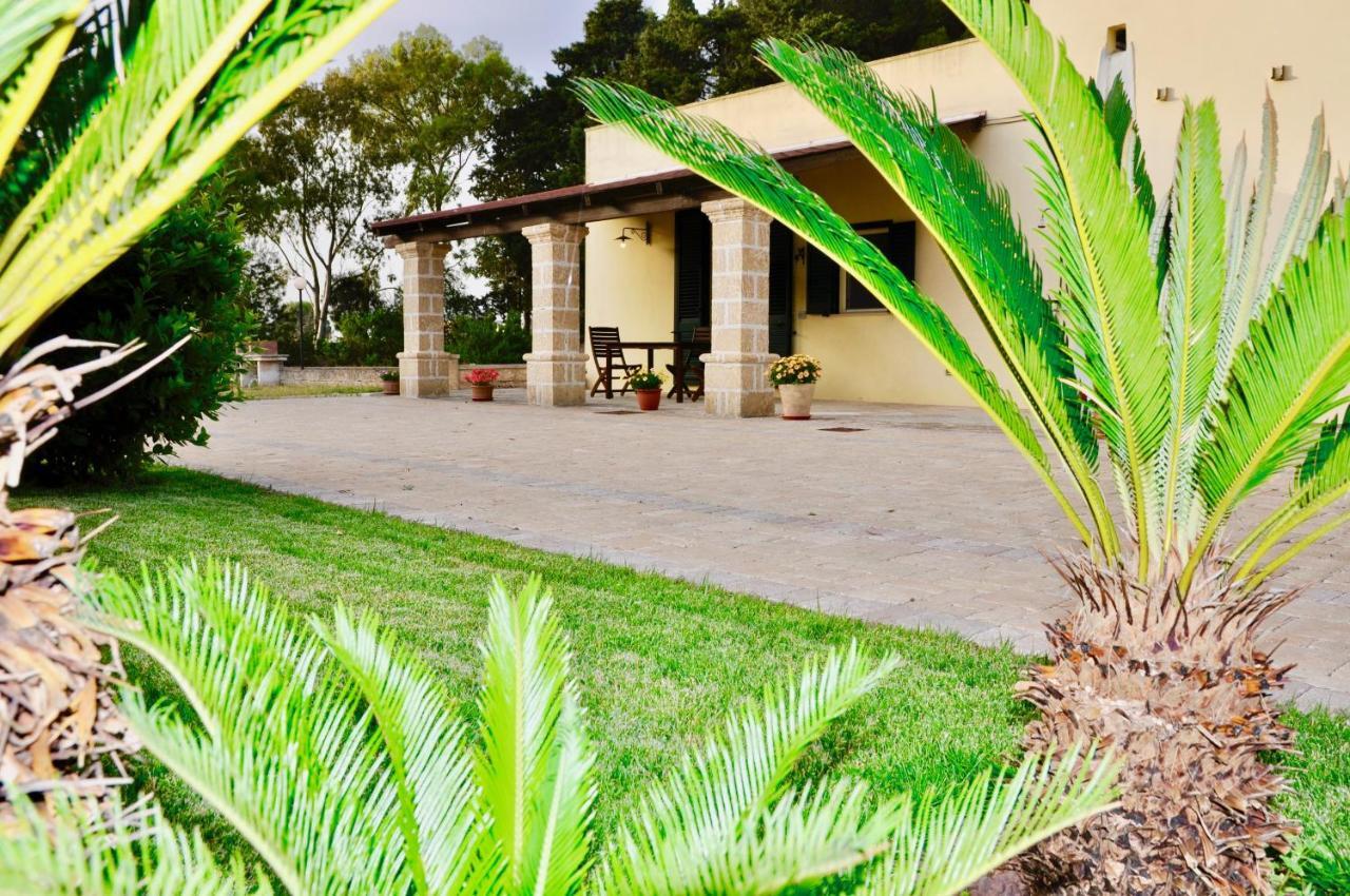 Villa Emanuel Alessano Esterno foto